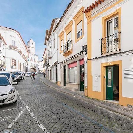 Home Near Evora'S Main Square With Private Terrace Bagian luar foto