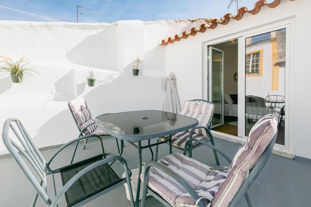 Home Near Evora'S Main Square With Private Terrace Bagian luar foto